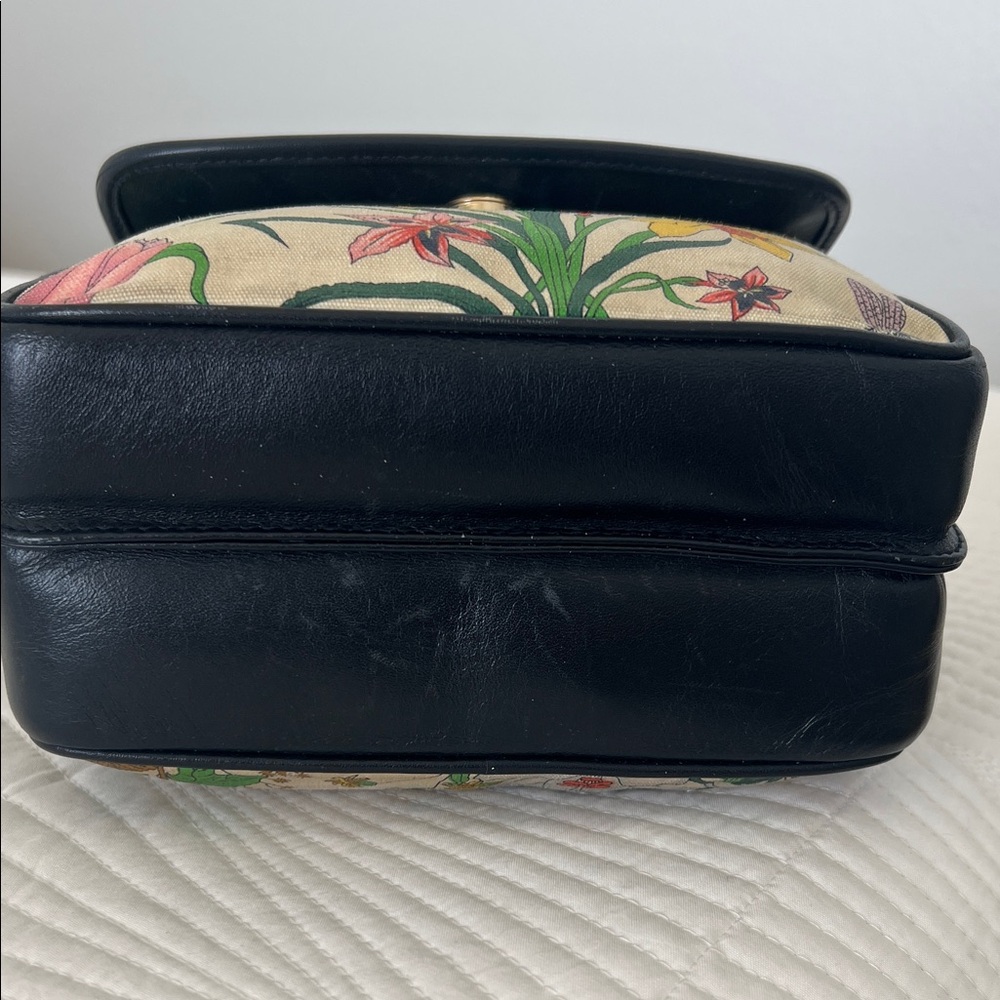 Gucci Floral Print Crossbody Vintage Bag - Picture 3 of 12